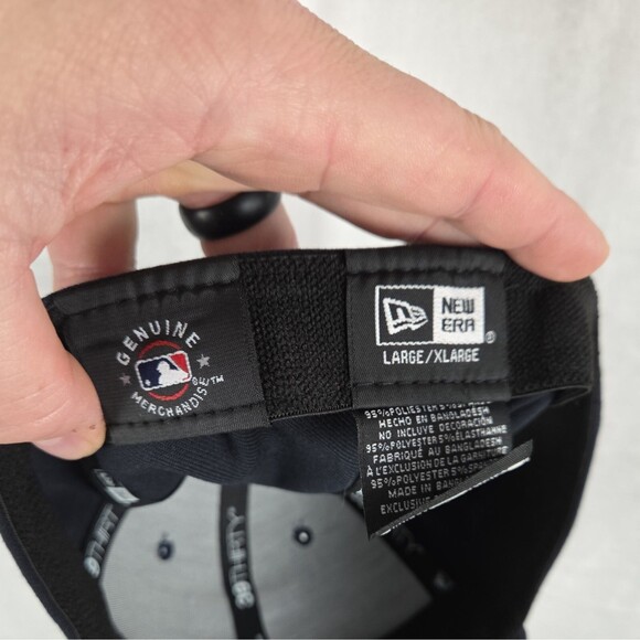 Toronto Blue Jays New Era Hat L/XL Navy 2024 City Connect 39THIRTY Flex Fit Leaf - Picture 7 of 7